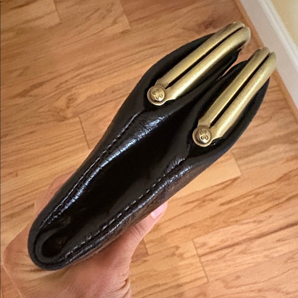 Hobo Lauren black leather clutch wallet dragon embroidery limited edition 2021 - Picture 16 of 16